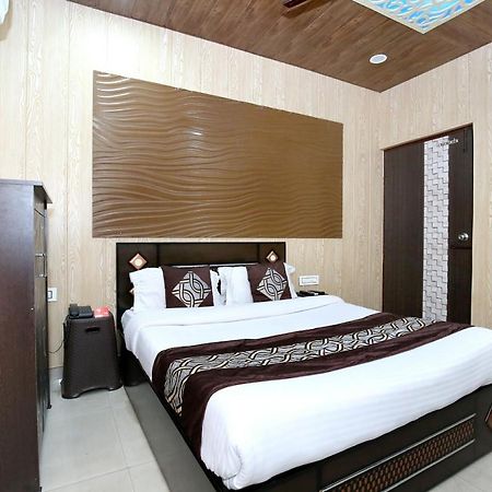 Oyo 8105 Royale Guest House Λουντιάνα Εξωτερικό φωτογραφία