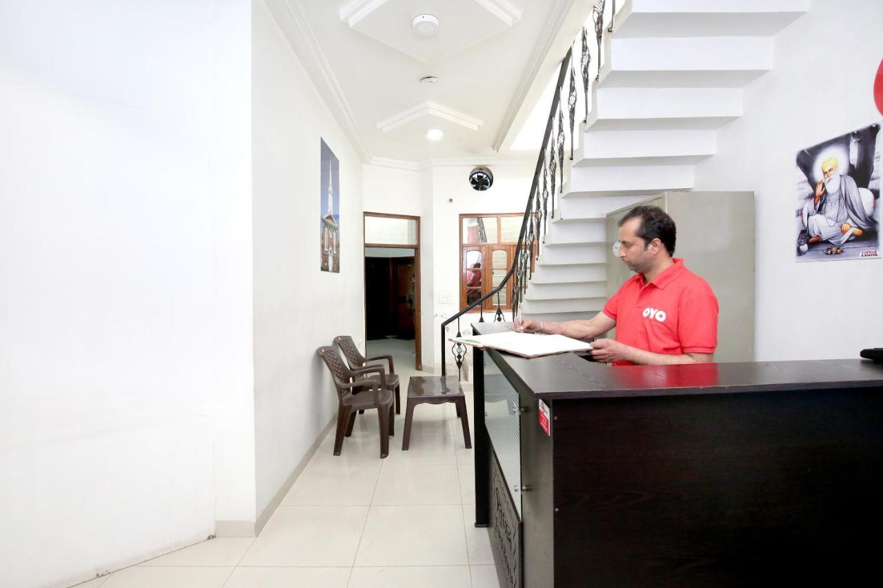Oyo 8105 Royale Guest House Λουντιάνα Εξωτερικό φωτογραφία