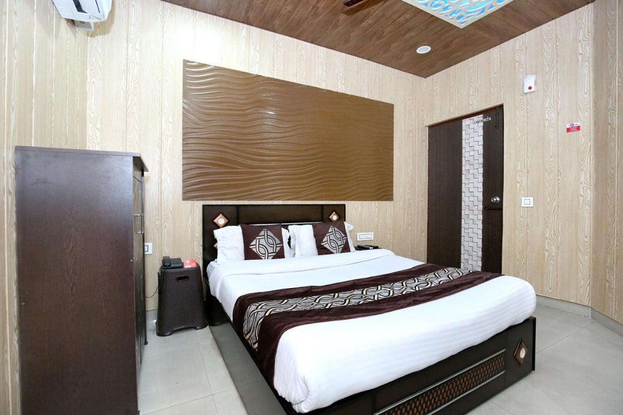 Oyo 8105 Royale Guest House Λουντιάνα Εξωτερικό φωτογραφία